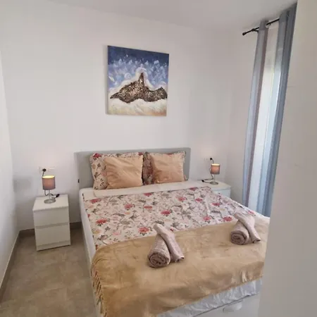 アパート Sunlight Duplex Boliches フエンヒロラ